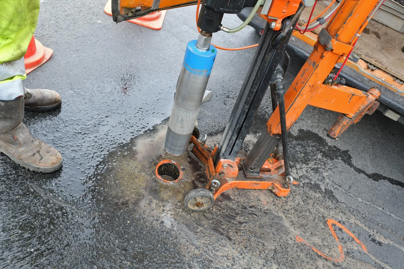 Effectuer carottage béton haute précision avec SOREF BÉTON
